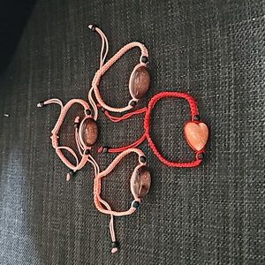 Santa Vista String Bracelets Box A/1